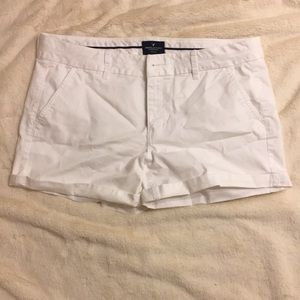 Whit American Eagle shorts